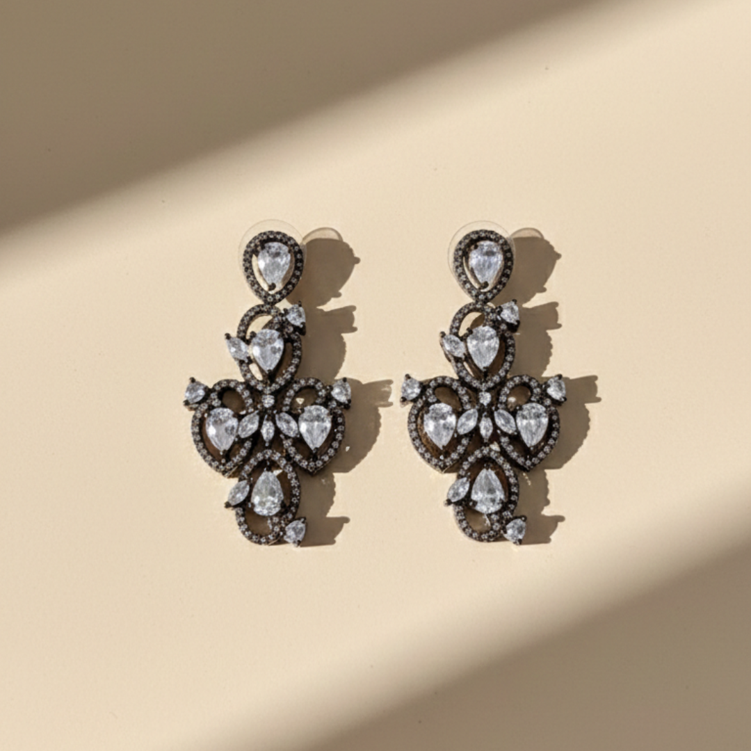 Elegant Teardrop Diamond-Style Silver Necklace Set